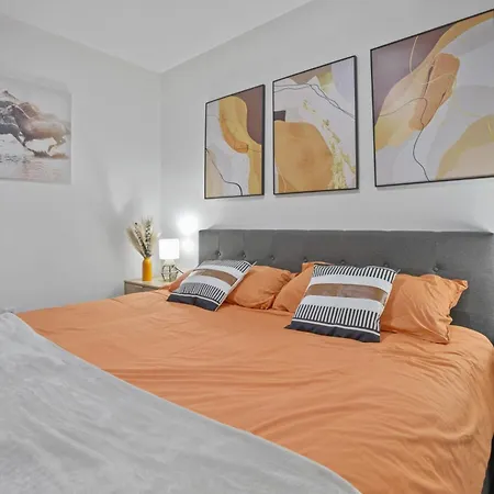 3 Bd Close To Park New York