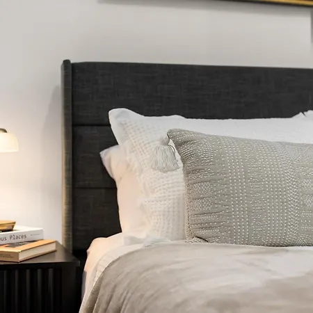 Chic East Village Retreat Comfort In Heart Of Nyc