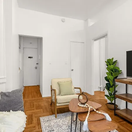 Chic East Village Retreat Comfort In Heart Of Nyc Apartment New York