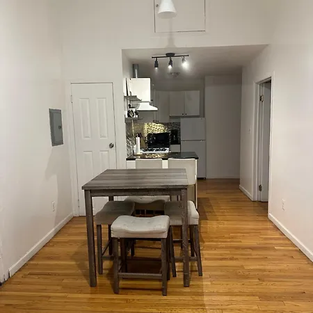 Park Ave Barn Apartment *