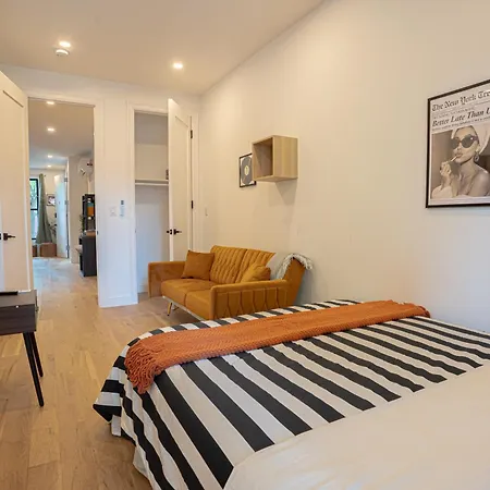 Apartment Modern 2br Basement Brooklyn And Backyard New York