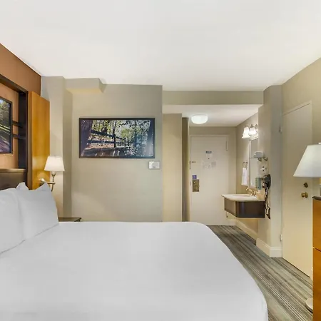 Hotel Western Queens Gold Coast New York