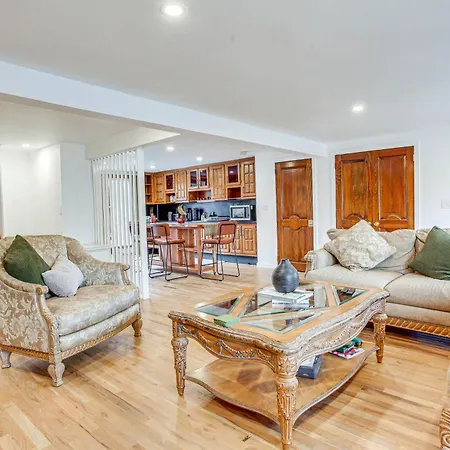 Cozy Valley Stream Studio, 20 Mi To Times Square! Apartment