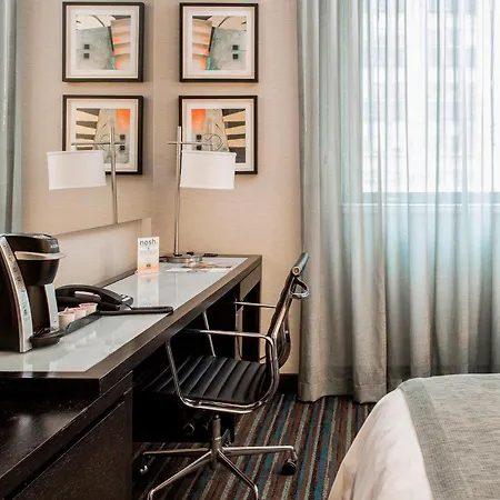 Courtyard Manhattan/times Square Hotel 3*