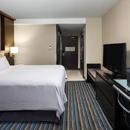 Hotel Courtyard Manhattan/times Square 3*