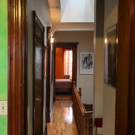 Richard's Place * New York