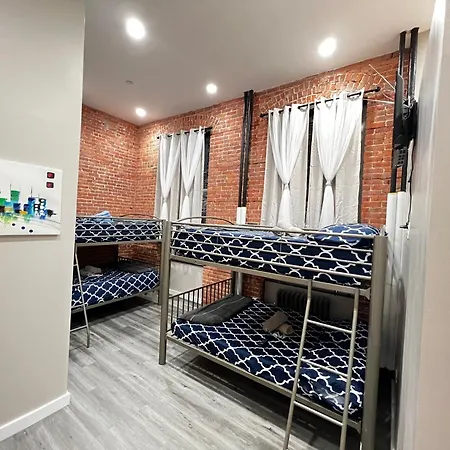 31 Street Broadway Apartment *