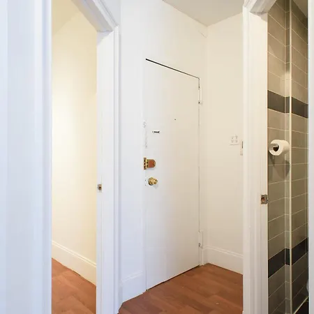 Apartment 69-5d Modern Lower East East 1br Brand New *