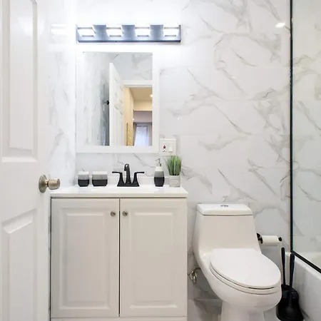 Apartment 240-9 Luxury Prime Location W&d