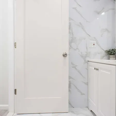 240-15 Luxury Prime Location W&d Apartment *