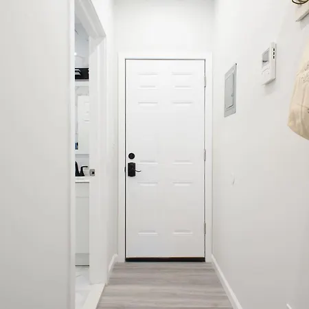 Apartment 240-6 New Prime Location W&d In Unit New York