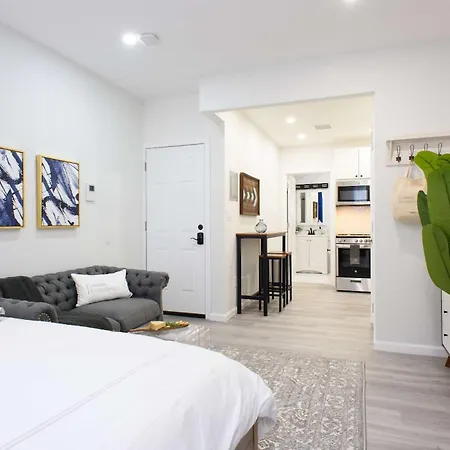 Apartment 240-12 Brand New Prime Location W&d