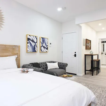 240-12 Brand New Prime Location W&d *