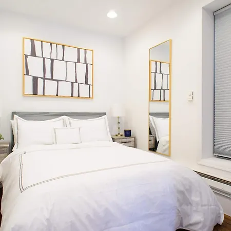 69-4a Quality New Prime Lower East East 1br