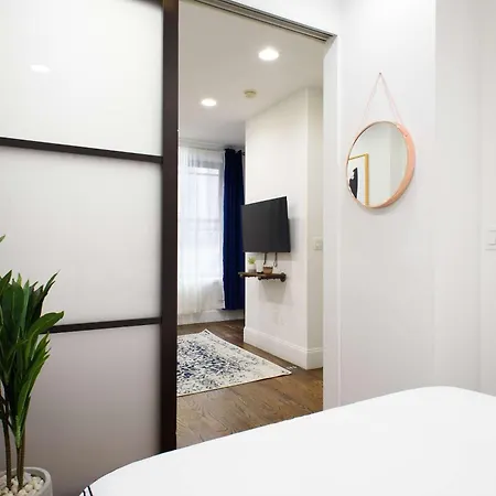 69-2a Prime Lower East Side 1br Brand New Apartment