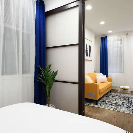 Apartment 69-2a Prime Lower East Side 1br Brand New