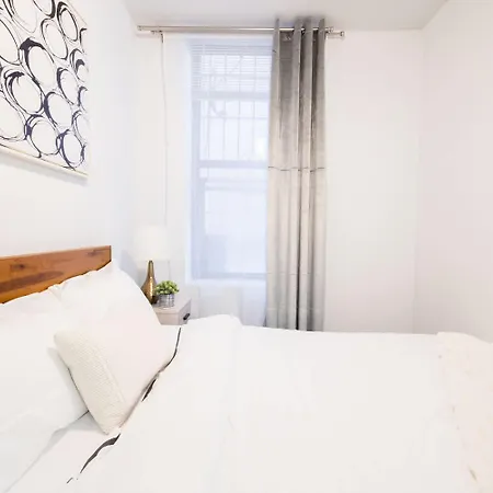 1435-2 3 Bedrooms 2bath W D Ues Apartment *