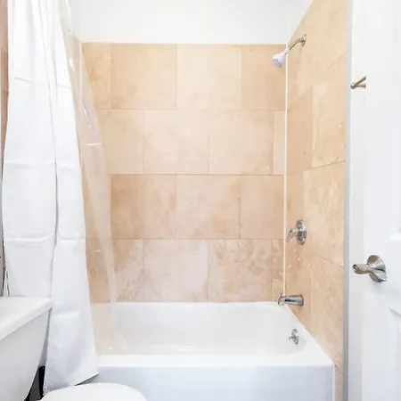 1435-2 3 Bedrooms 2bath W D Ues Apartment New York