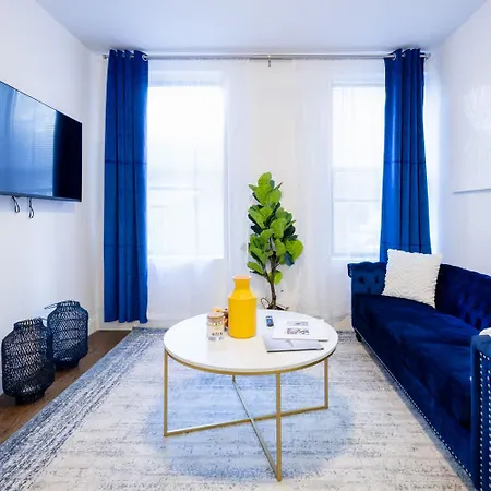 1435-2 3 Bedrooms 2bath W D Ues *