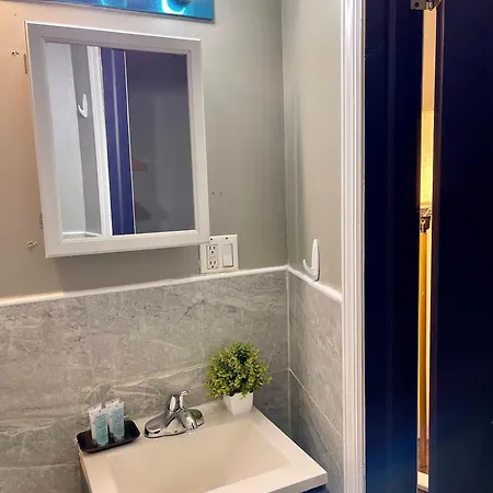 Apartment Cozy Staycation - Brooklyn Close To Train Stations *