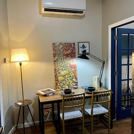 Apartment Cozy Staycation - Brooklyn Close To Train Stations New York