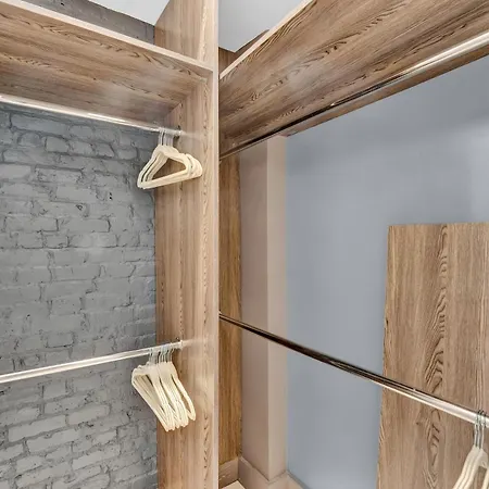 Modern West Village 1br Garden Steps To Subway *