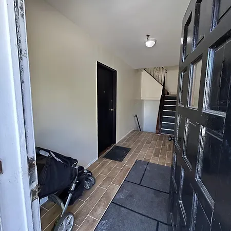 Apartment Nyc Bayside Lirr Cozy New York