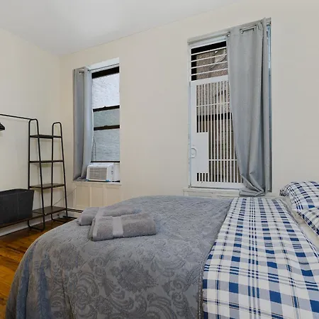 Park Side Living, Get Cozy Apartment