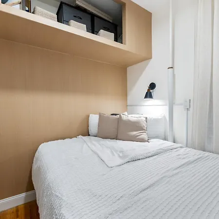 2br Upper East Side Near Park
