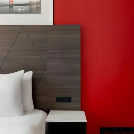 Ramada By Wyndham Brooklyn Empire Blvd 2* New York