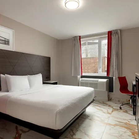 Ramada By Wyndham Brooklyn Empire Blvd