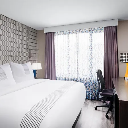 Glo Western Bronx Nyc Hotel