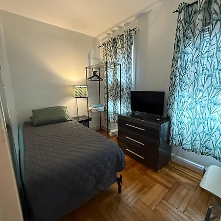 Bronx Private Near Manhattan * New York