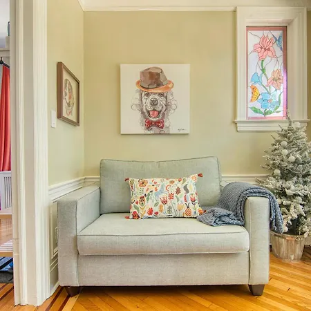 Holiday home Brooklyn Gem 3 Blocks To Prospect Park - 3 King Beds 1 Queen, Free Parking, New York