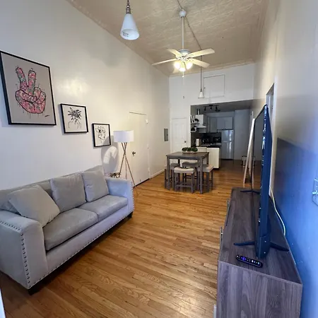 Park Ave Barn Apartment *