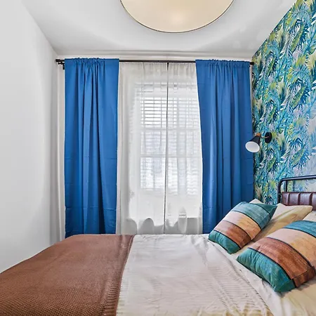 2bd Urban Ease In Lower East Side Apartment New York