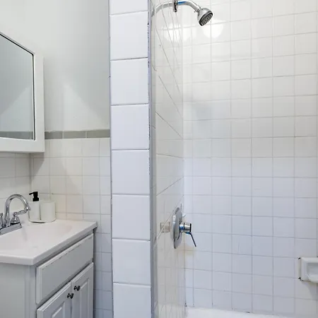 2 Bd Cozy In Manhattan Valley Apartment *