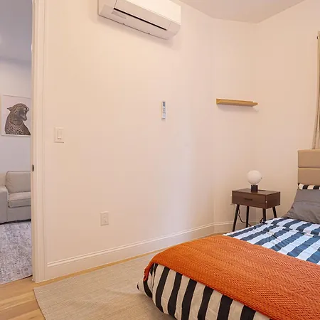 Bright & Cozy 3bd Brooklyn Getaway New York