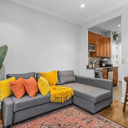 Lower East Side 2br With Private Patio * New York