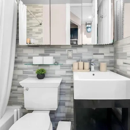 Apartment Lower East Side 2br Near Subway & Katz's