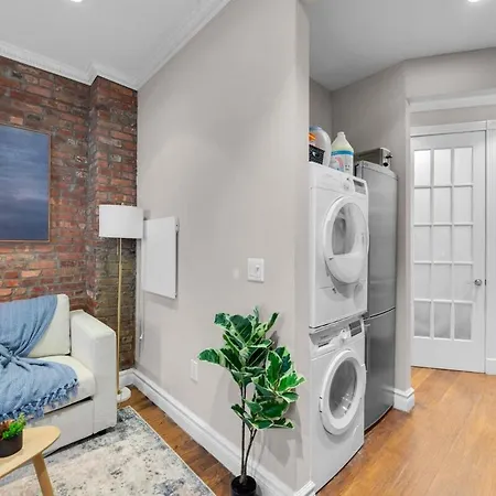 Apartment Lower East Side 2br Near Subway & Katz's *