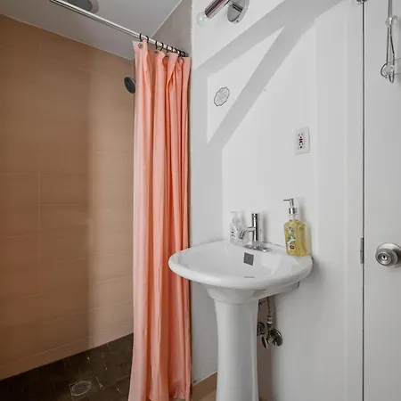 Apartment Bowery Two Bedroom *