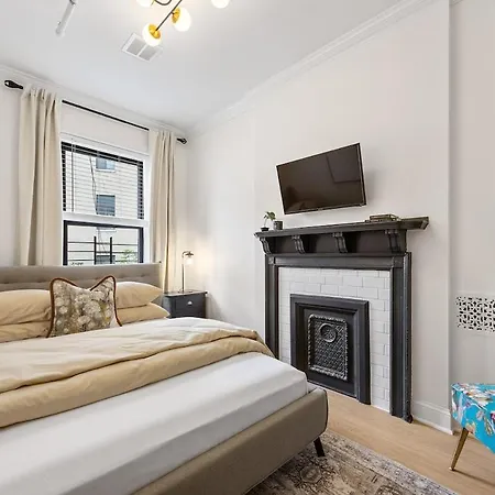 3br Brownstone Near Subway & Columbia Uni Apartment *