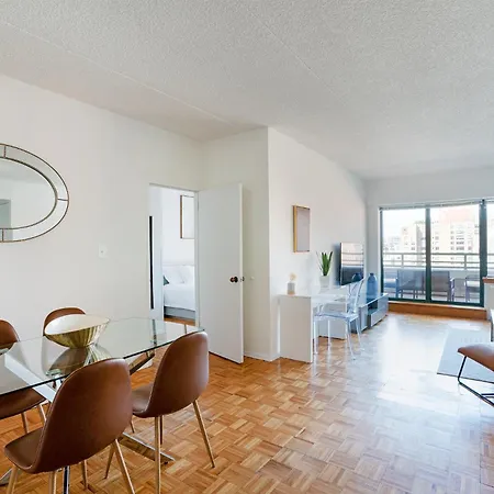 Sunny 3 Bedroom 1 Bath In Nyc Apartment