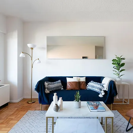 Sunny 3 Bedroom 1 Bath In Nyc * New York