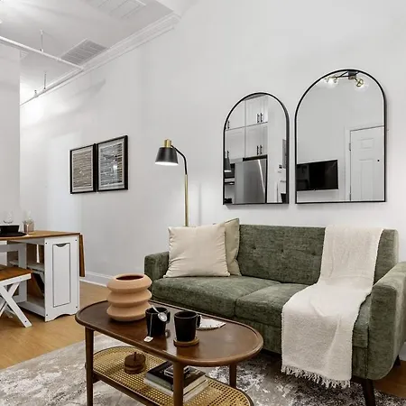 2br And 2ba In Historic Brownstone Near Subway Apartment New York