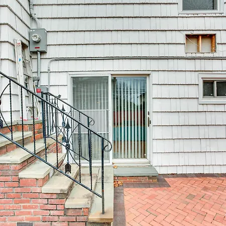 Cozy Valley Stream Studio, 20 Mi To Times Square! Apartment New York