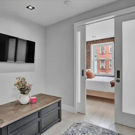 Soho Designer 2br W Balcony