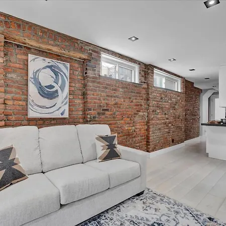 Soho Designer 2br W Balcony