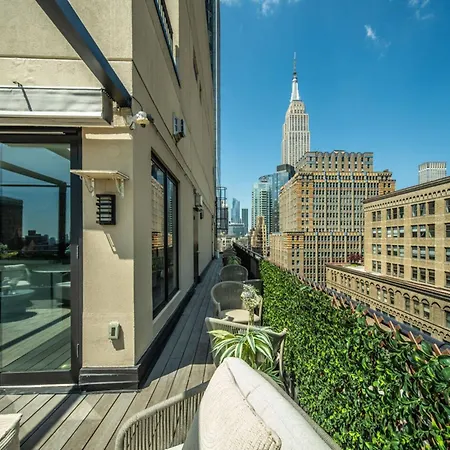 Apartment Elegant At Marmara Park Avenue *